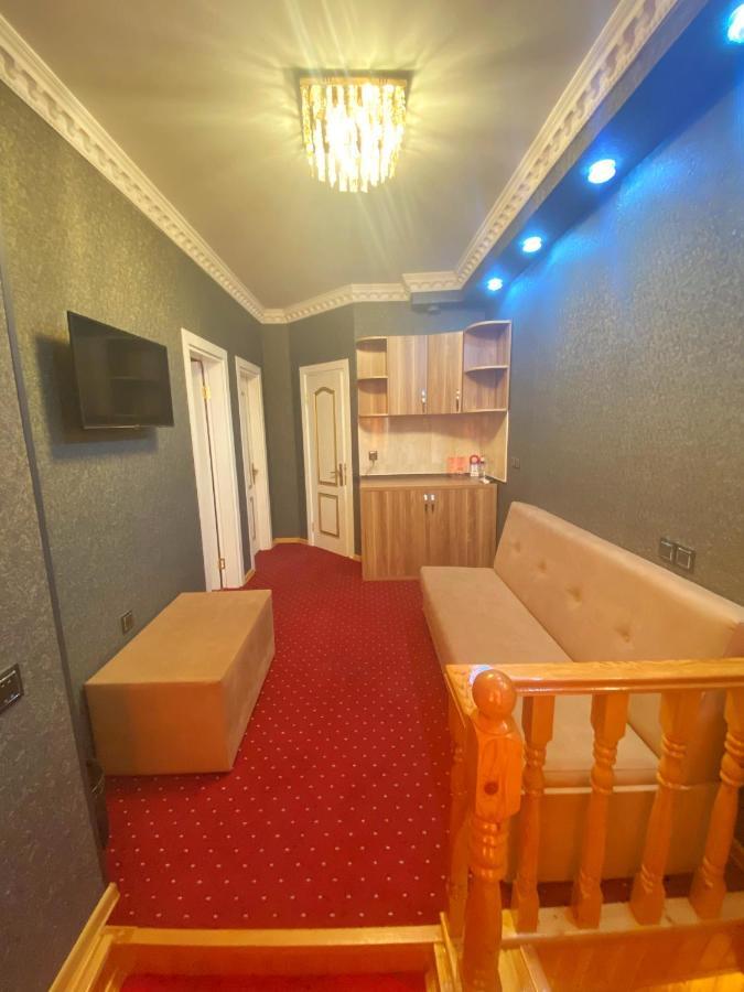 Center Hotel